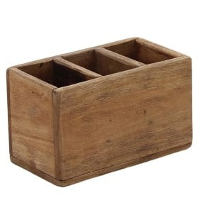 Kasse til opbevaring, lavet af genbrugstræ.