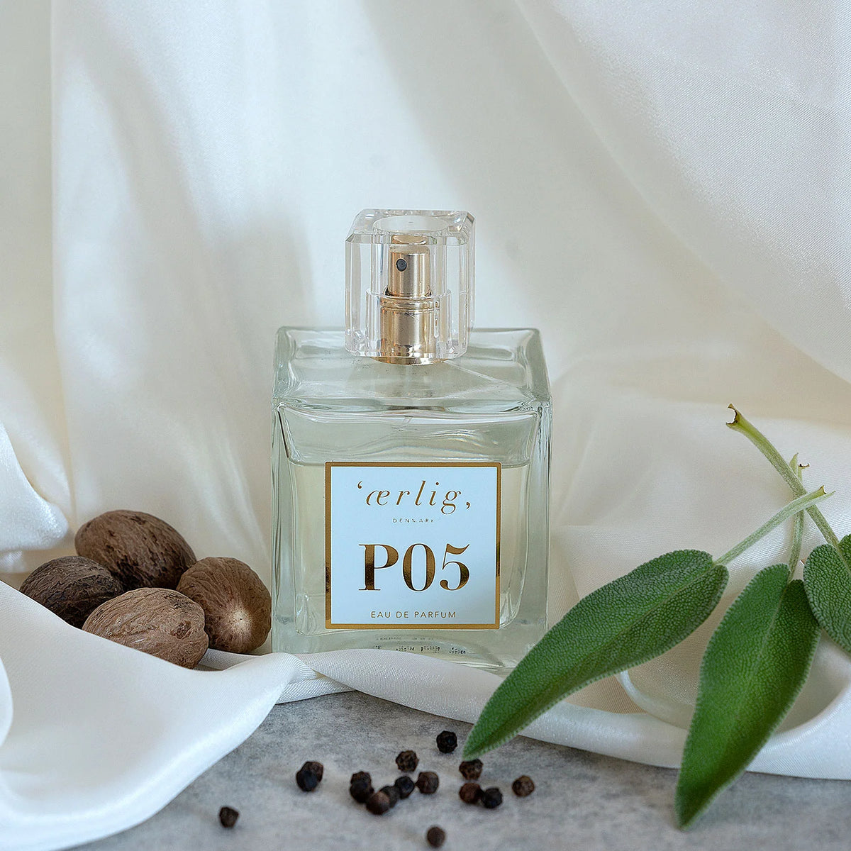 Eau de Parfum P05, Ærlig