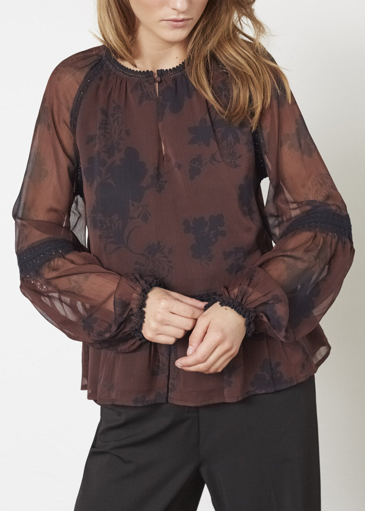 Skjortebluse, Love & Divine.